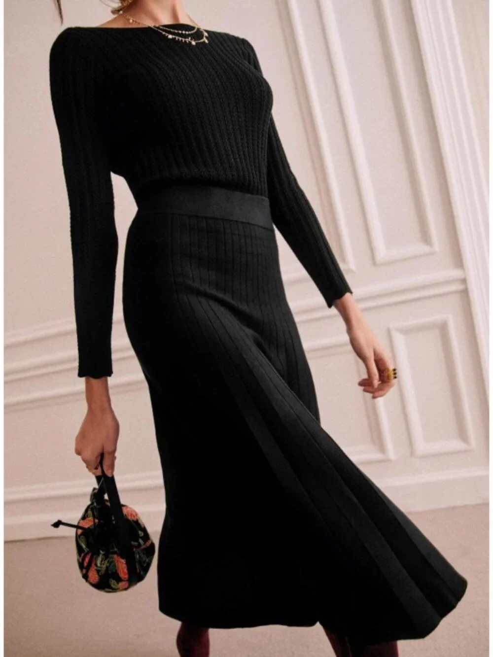 EUC Sezane Flavie V-Back Midi Sweater Dress Black Small